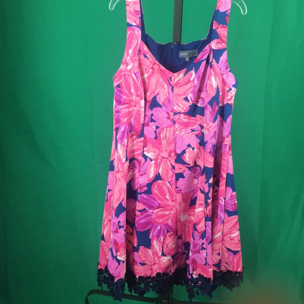 Donna Ricco floral dress